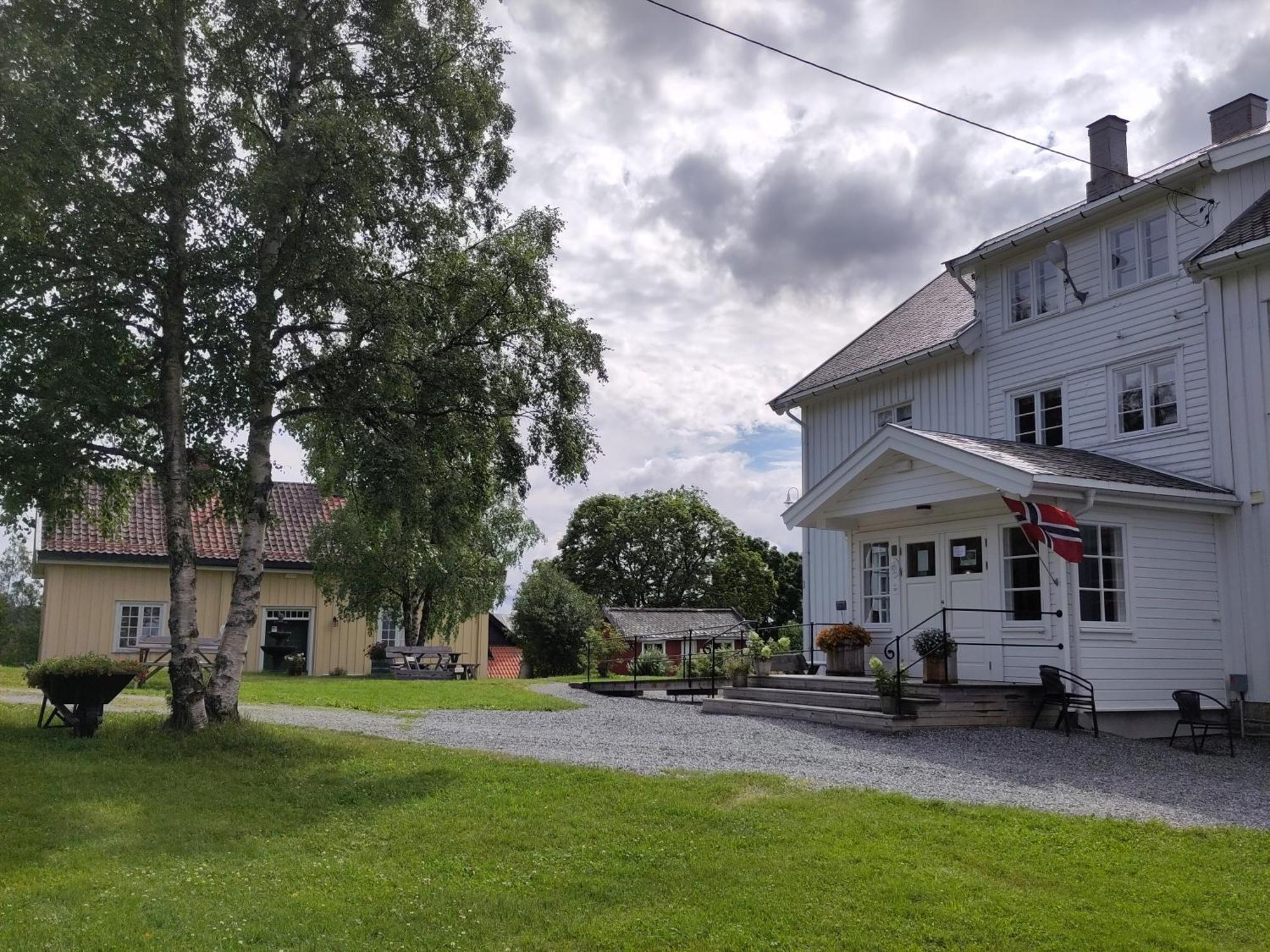 Hotel Granum Gard Fluberg Exterior foto